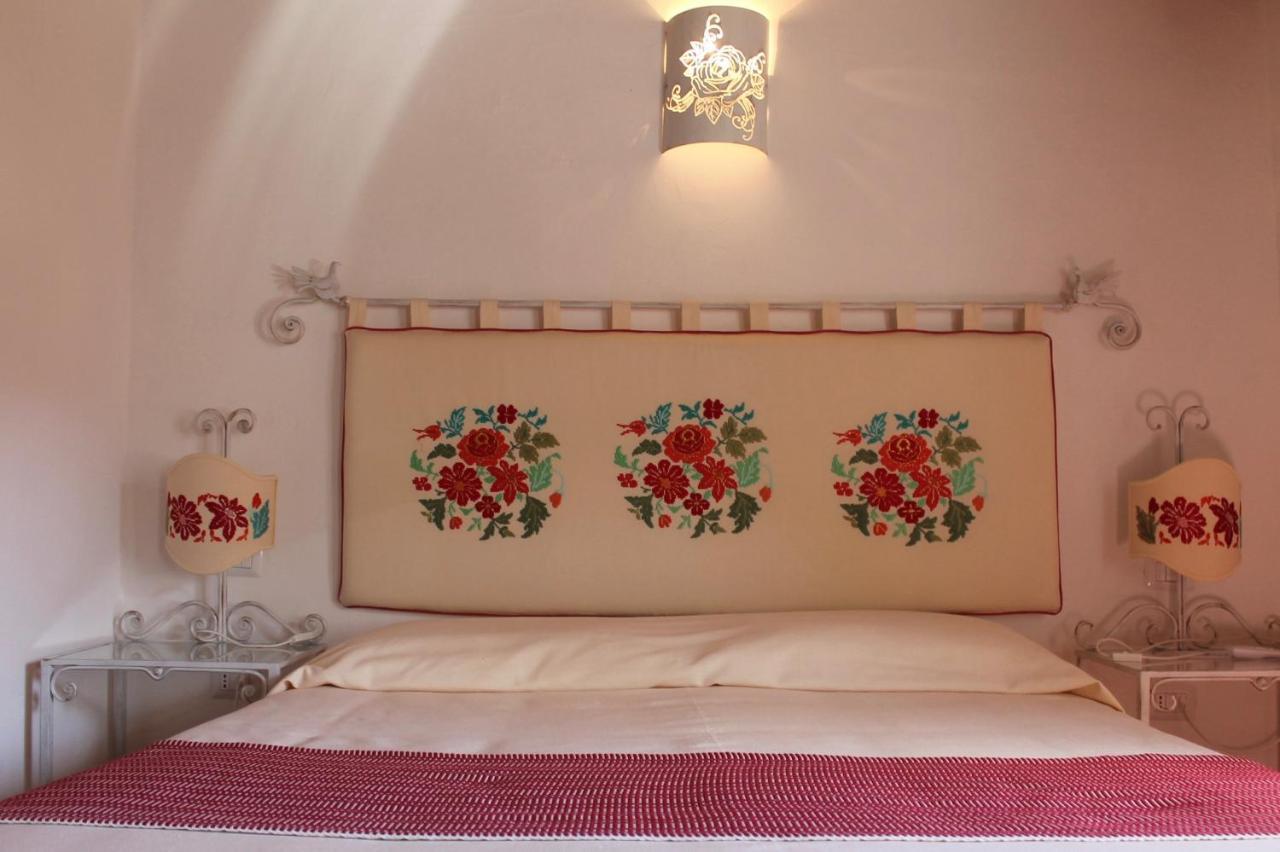 Holiday Mandrolisai DOC Atzara Bagian luar foto